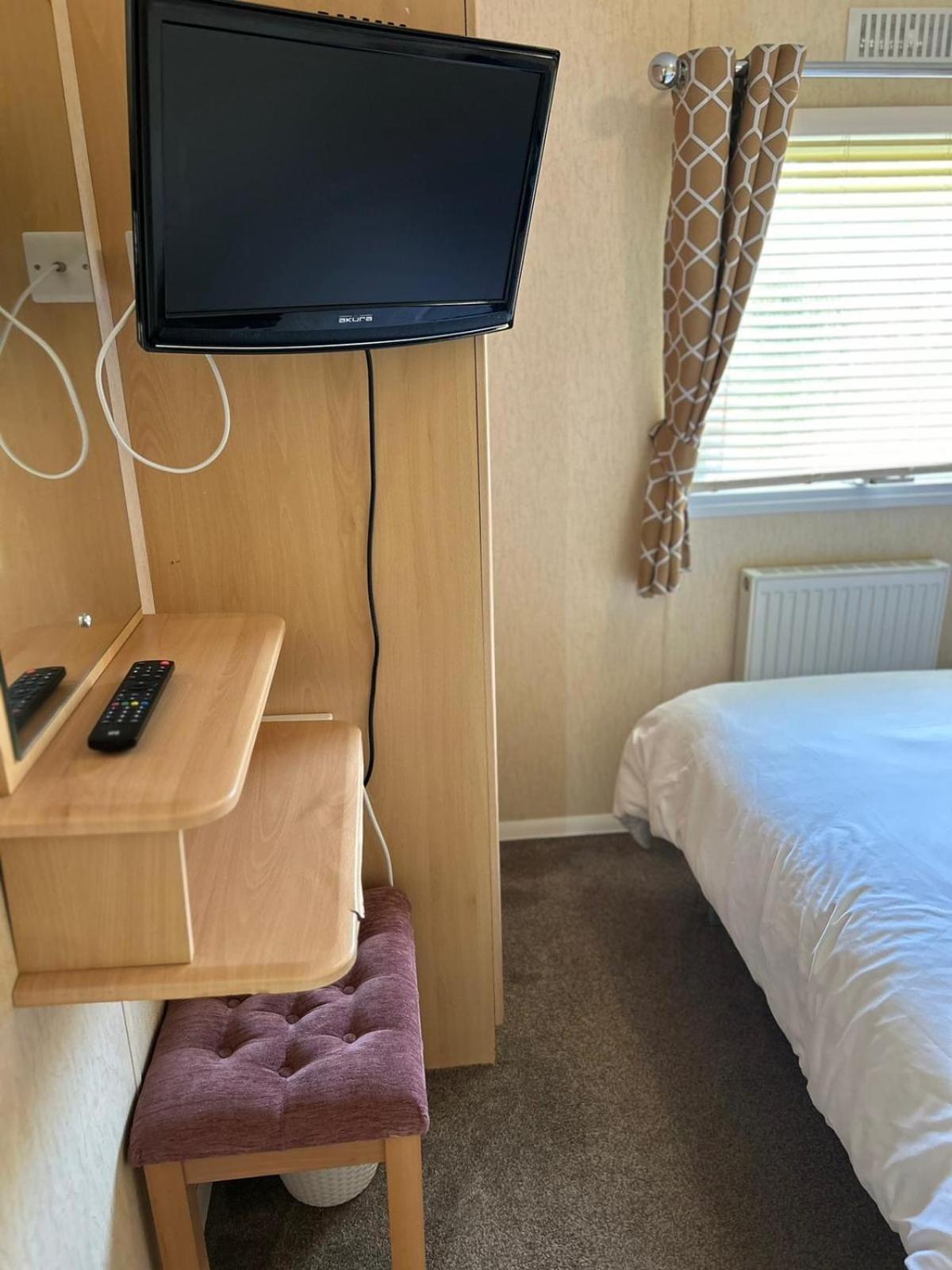 Hotel J&D By The Sea à Heysham Extérieur photo